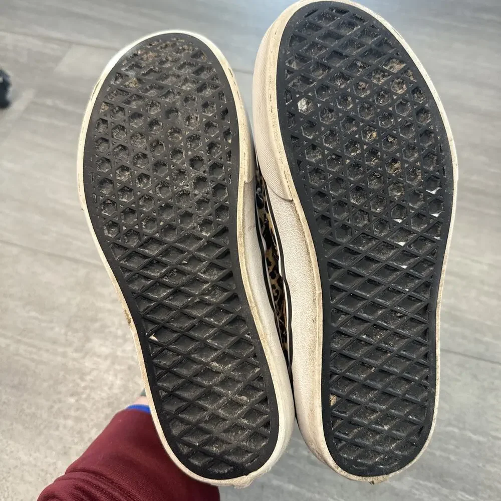 VANS Slip-On Cheetah Canvas Skate Shoes 721356 Missy Size 4
